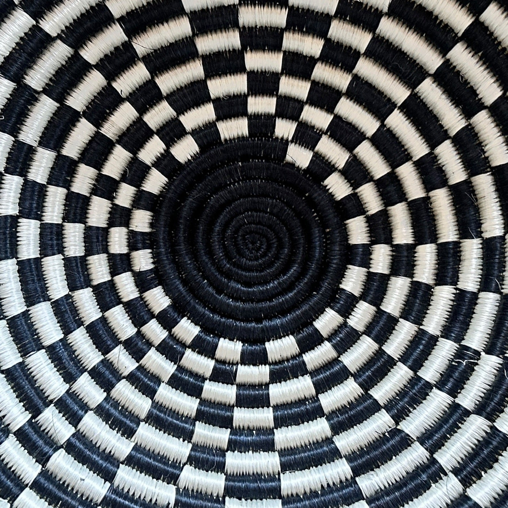 Rwanda Kitale Wall/Baskets