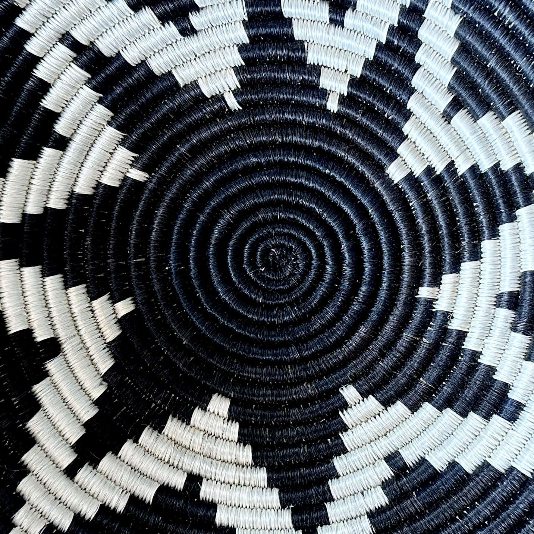 Rwanda Kitale Wall/Baskets