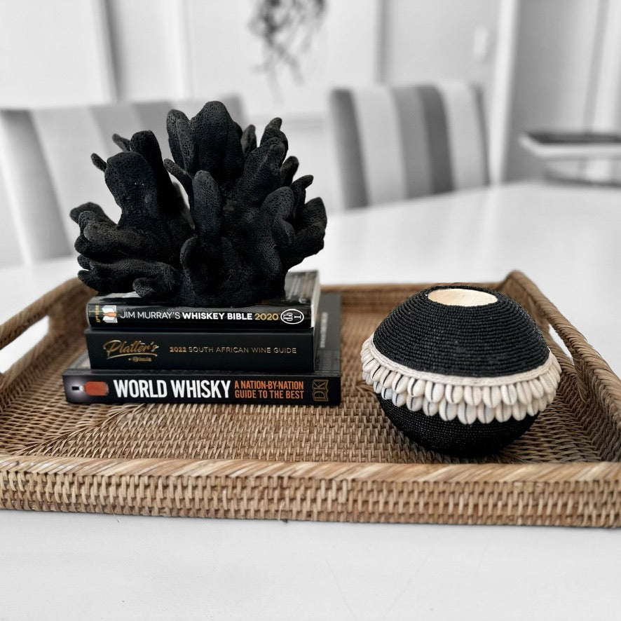 NEW -  SHELL / Beaded Tea Lights - Black - eyahomeliving
