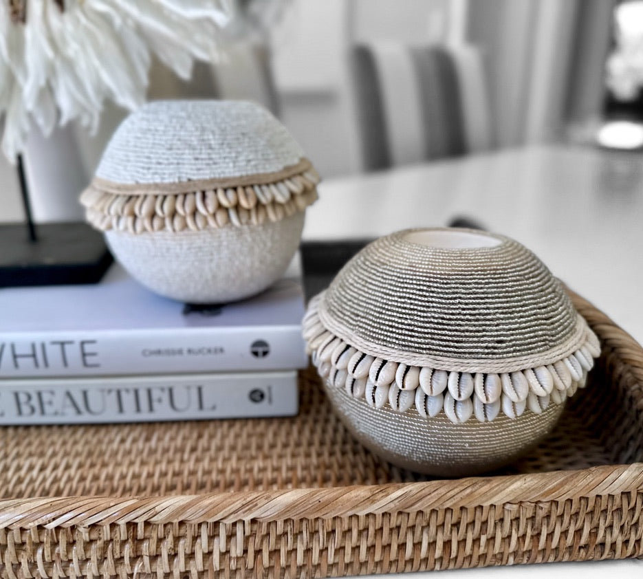 NEW - SHELL / Beaded Tea Lights - SILVER - eyahomeliving