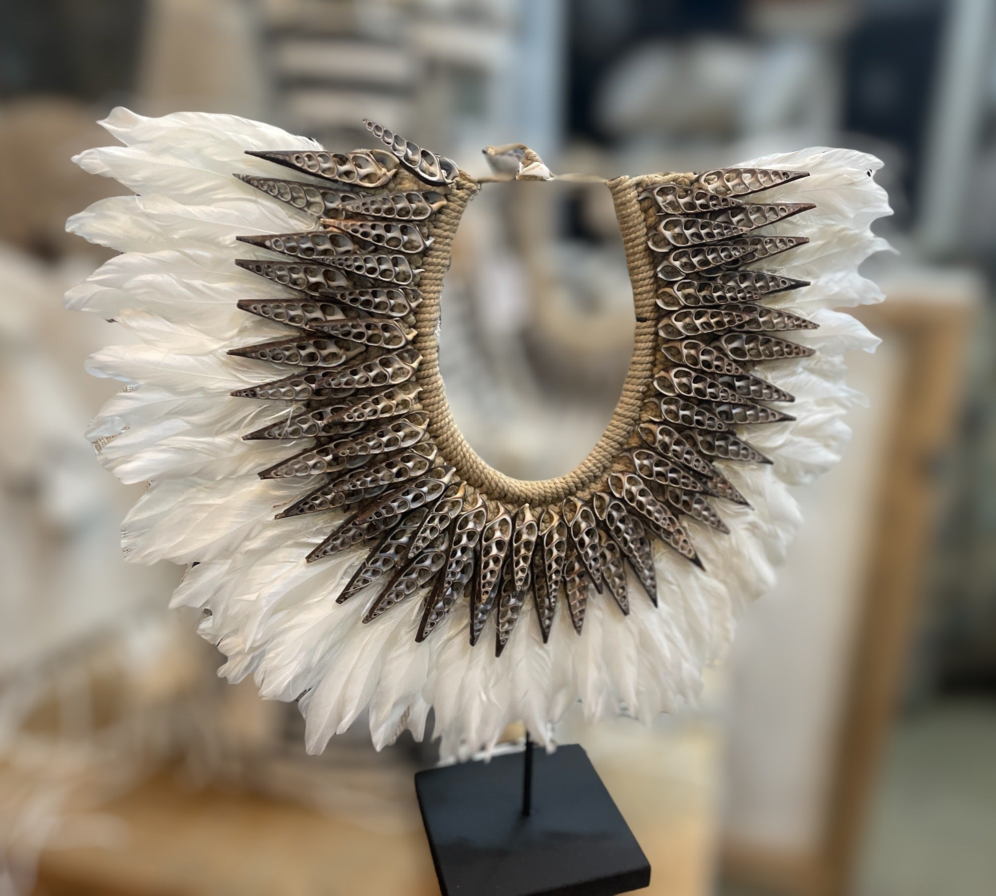 Spike Feather Shell Collar - eyahomeliving