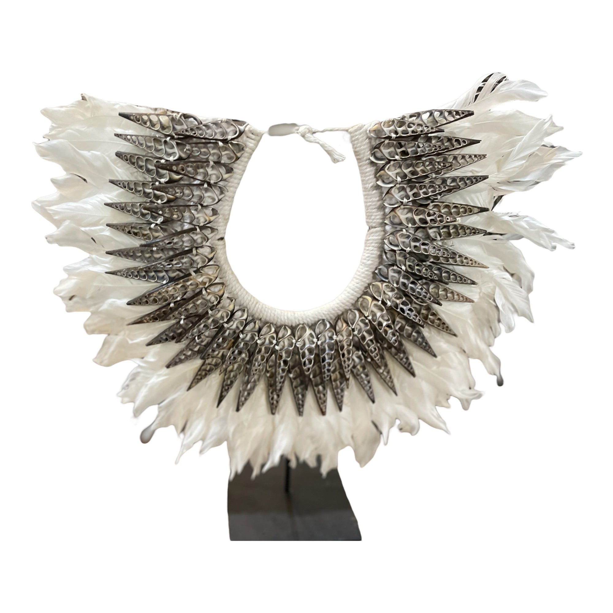 Spike Feather Shell Collar - eyahomeliving