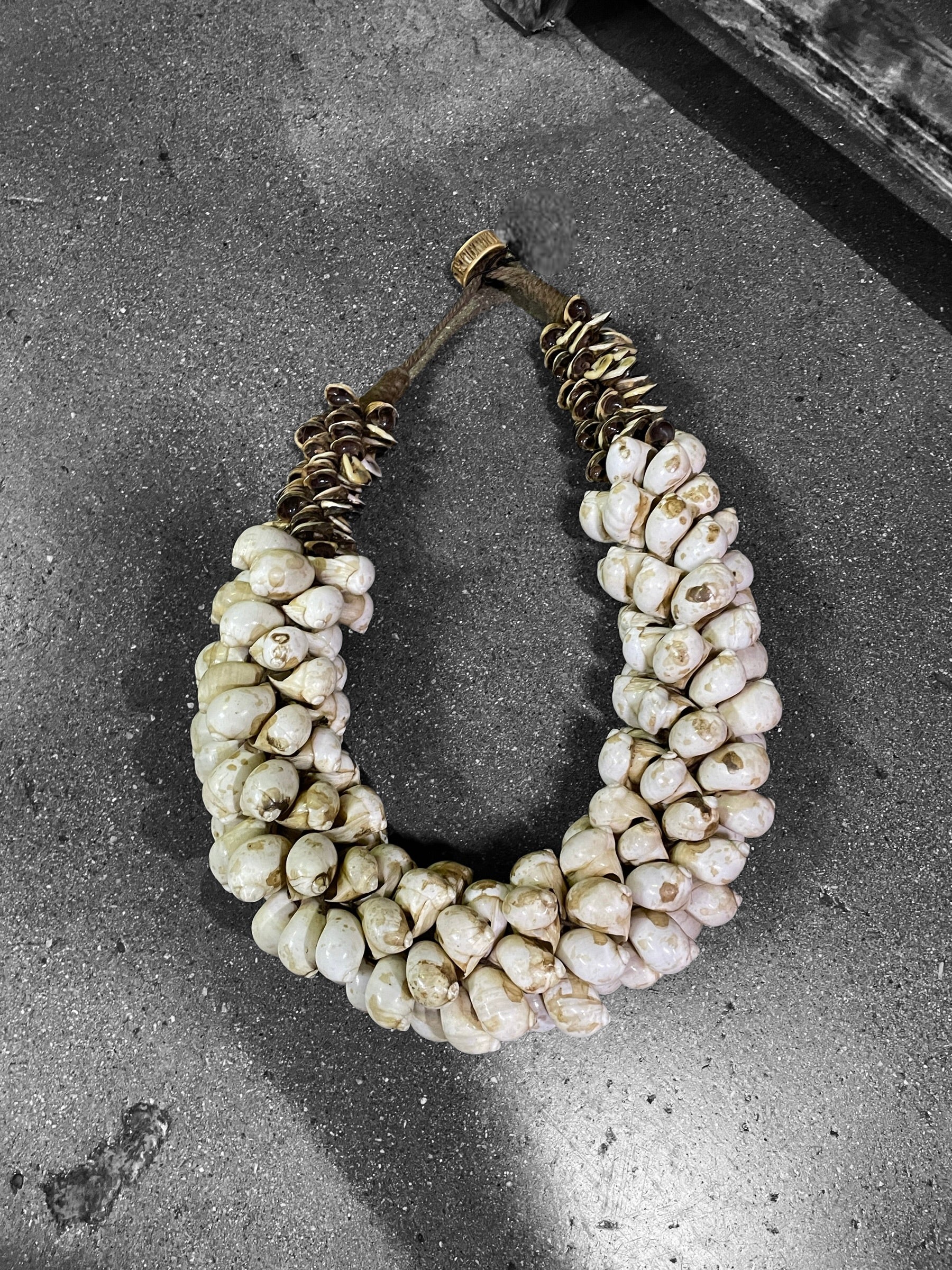 Hanging Shell Necklace - eyahomeliving