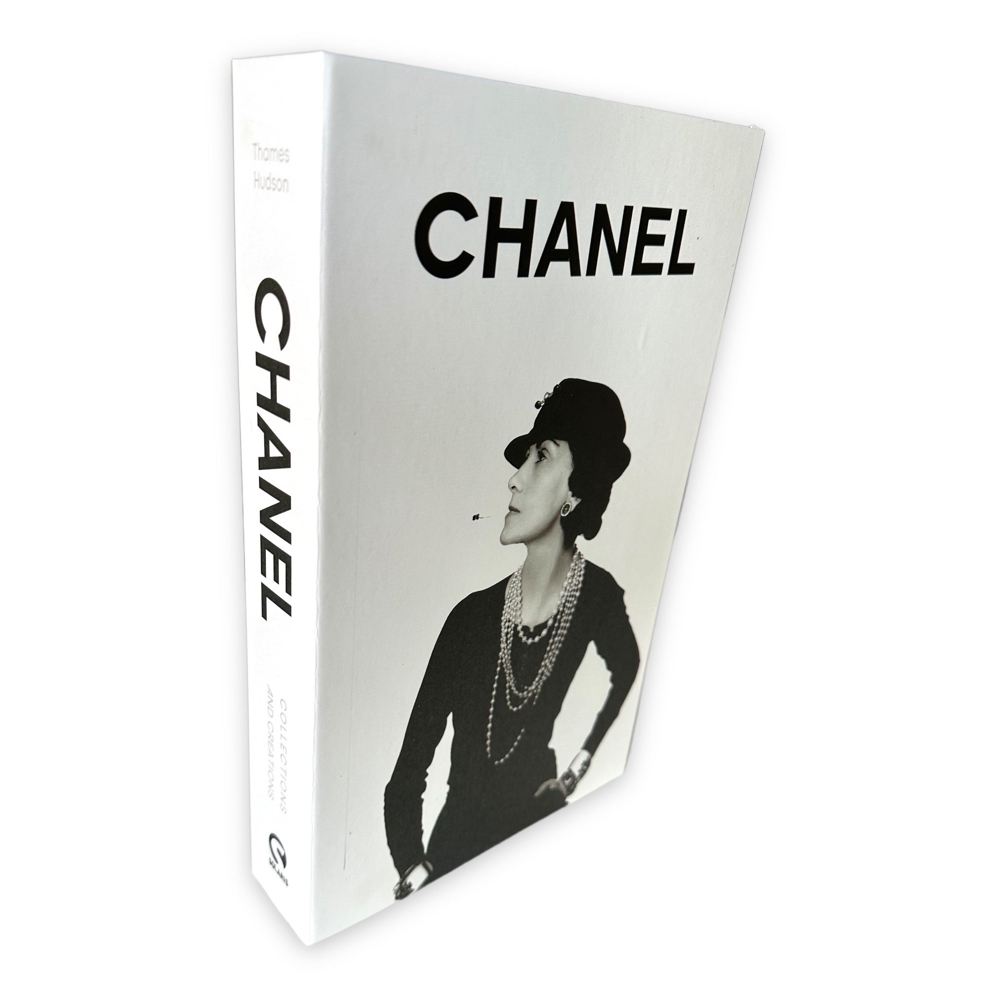 Display Decor Book - Gianni Versace